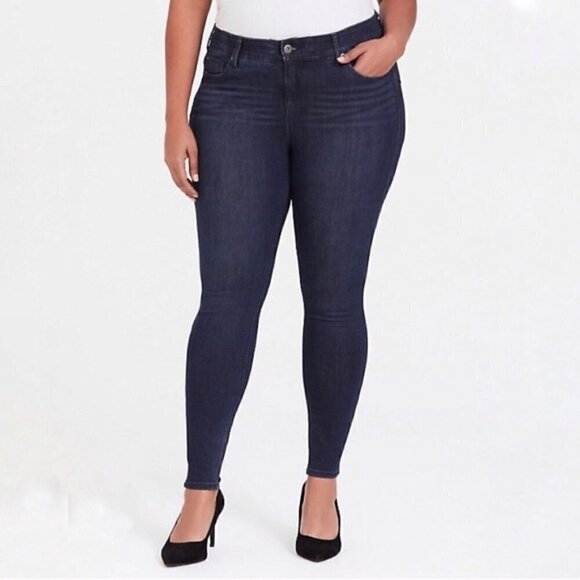 Torrid Dark Wash Bombshell Skinny Jeans 18R - Picture 1 of 5